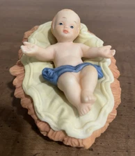 Kirkland Signature 13 Piece  75177 Nativity Replacement Baby Jesus Excellent!