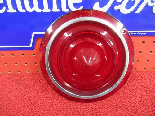 1962 FORD GALAXIE TAIL LIGHT LENS NEW OLD STOCK (F912) - Picture 5 of 6