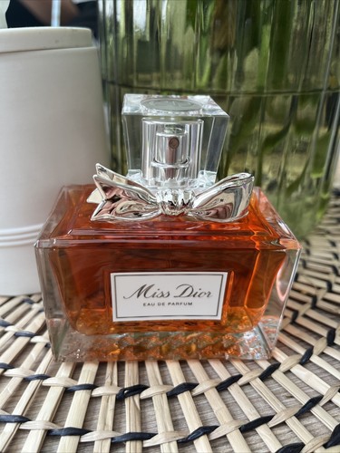 Miss Dior Eau de parfum 100ml Discontinued (old Formula, Rare find)