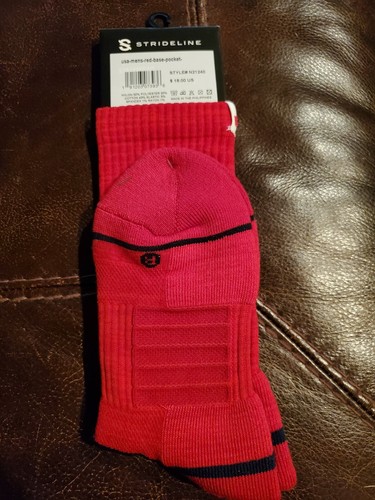 Strideline-Red- USA Mens Soccer Socks with pocket- Style n21249 New w/Tags - Picture 2 of 2