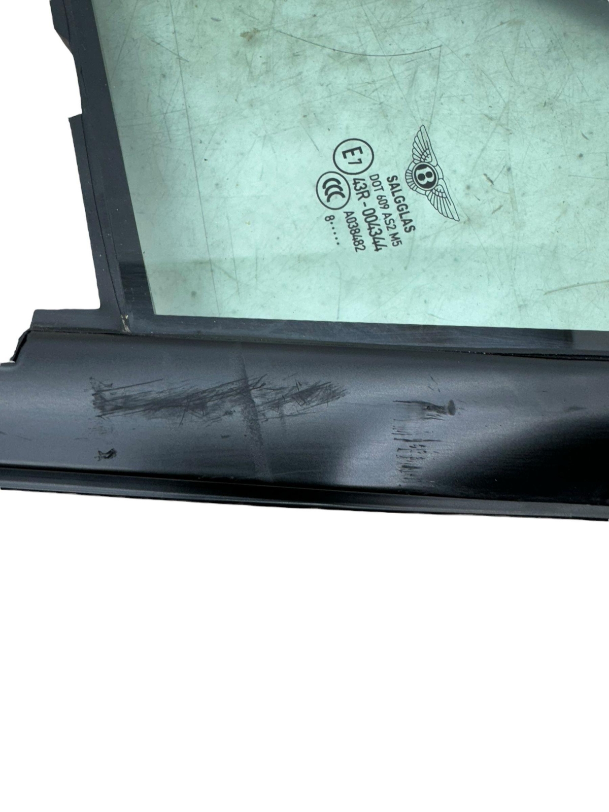 2016-2020 BENTLEY BENTAYGA OEM LH FRONT LEFT DOOR VENT CORNER WINDOW GLASS