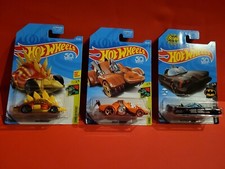 NEW 2018 HOT WHEELS DINO RIDERS & BATMAN *3pc* Sealed