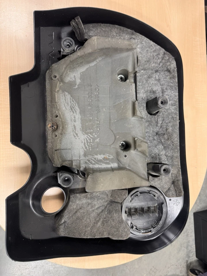 Cubierta del motor Mopar Dodge Journey 2011-2019 3,6 L VVL OEM 04593902AB Foto 2 de 3