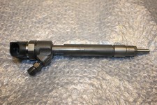 ORIGINAL Einspritzdüse  MERCEDES BENZ W639 VIANO VITO 2.2 CDI A6460700487  DD177