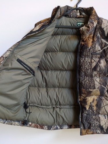 Gander Mountain Guide Series Goose Down XL Vest RealTree Hardwoods Camo Zip Case - Picture 2 of 13