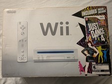 Nintendo Wii Just Dance 4 Bundle White, complete in box
