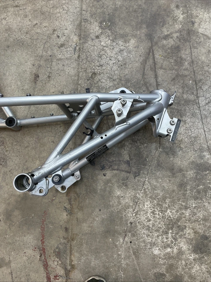 BMW R1200RT 2014 A 2018 CUADRO PARTE # 46519444975 Foto 2 de 4