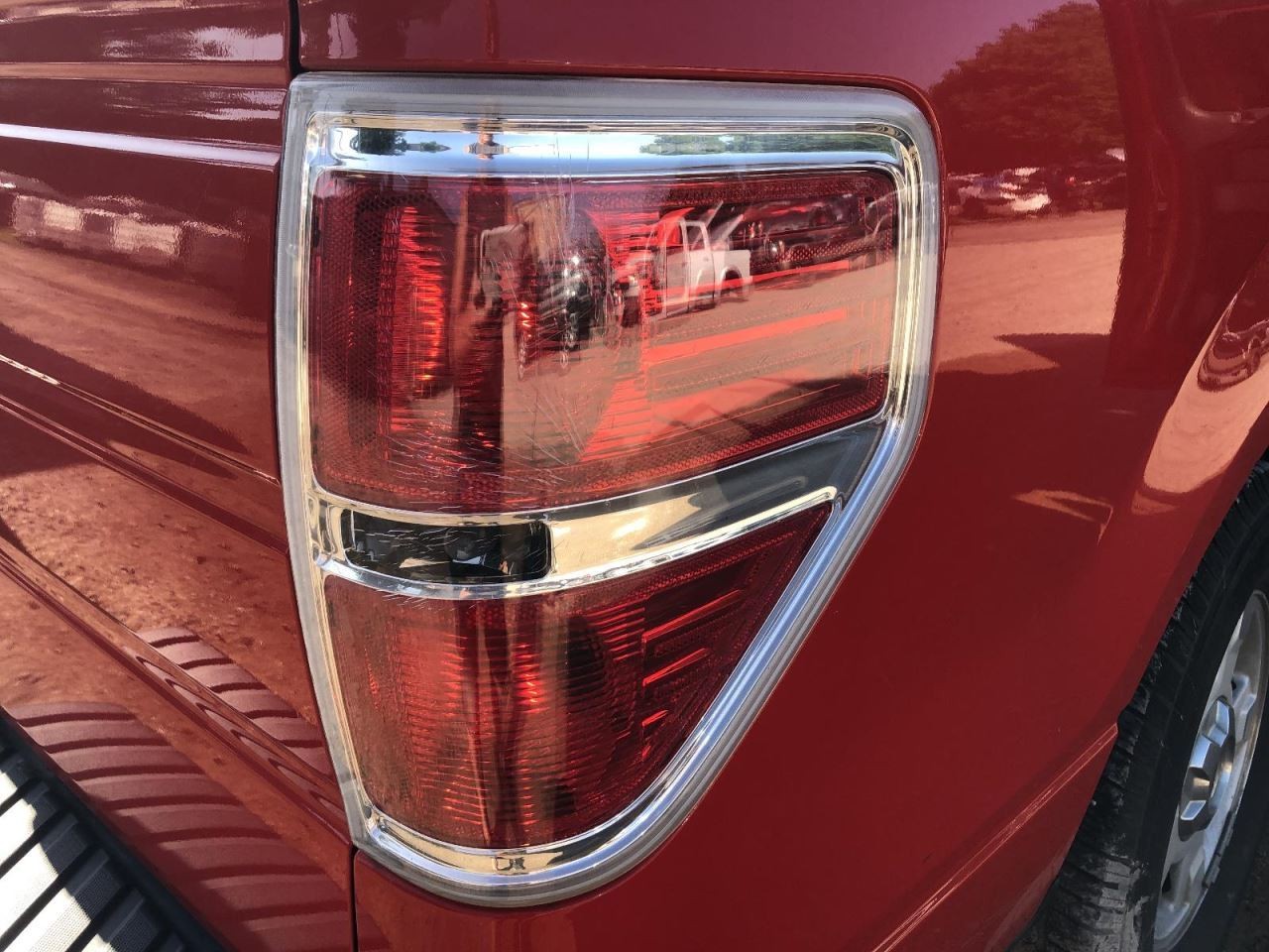 09-14 Ford F150 Pickup Passenger Side Styleside Tail Light 955384