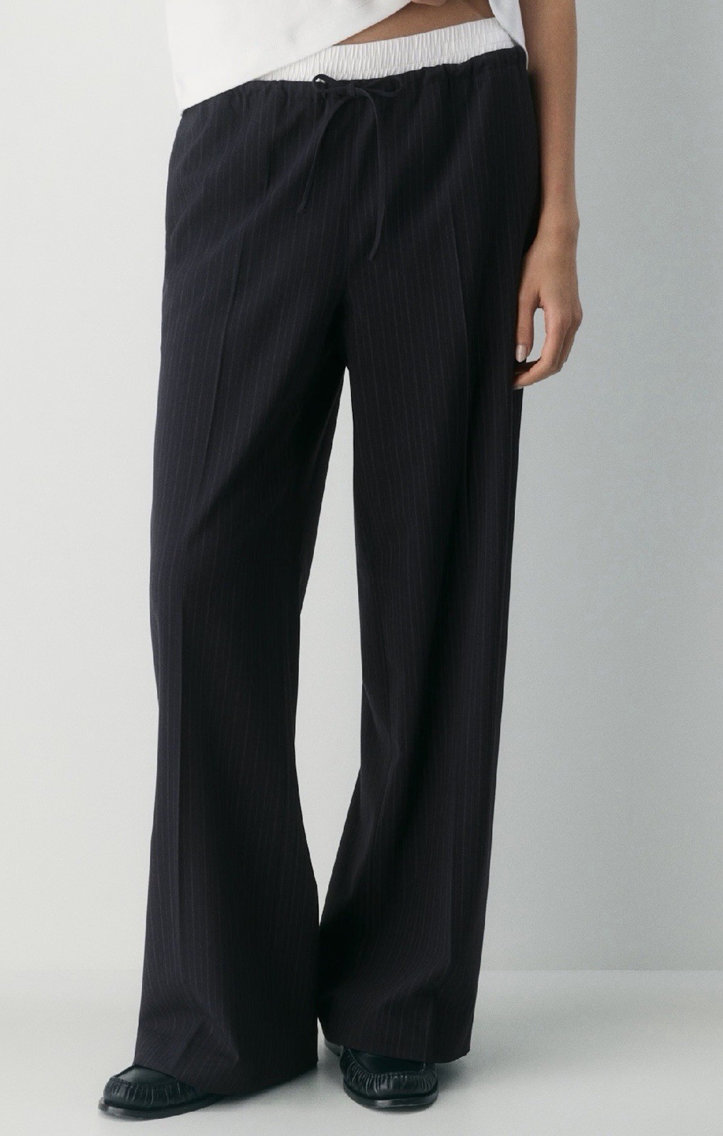 Aritzia Lightweight, softly structured trousers w… - image 1