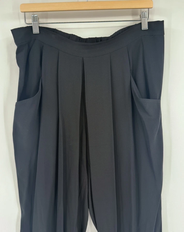 Pantalones al tobillo Eileen Fisher negros 100 % seda plisados delanteros talla M Foto 2 de 4