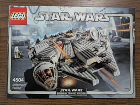 LEGO Star Wars: Millennium Falcon (4504) - USED. COMPLETE W/ BOOK+BOX