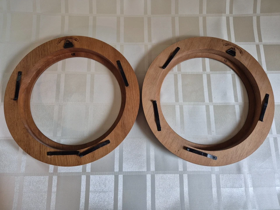 Van Hygan & Smythe hand crafted plate frames petite - Image 4 of 4