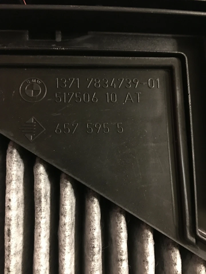 BMW M5, M6 - E60, E63, E64, 2006-2010, OEM 5,0 litros carcasa de filtro de aire, nuevo en caja Foto 3 de 4