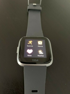 fitbit versa lite charcoal silver