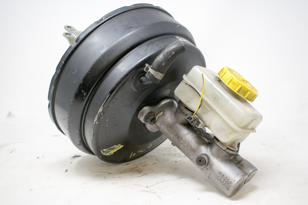 OEM JDM Nissan Skyline R34 GT25 Brake Booster and Master