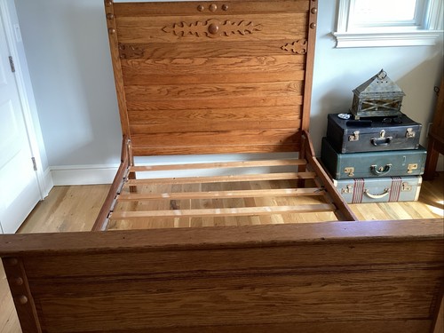 Early 1900s Carved Antique Golden Tiger Oak Full Bed High Headboard Footboard