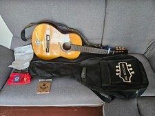 Guitare classique Yamaha CG-201S avec Housse guitare Tobago Beuscher