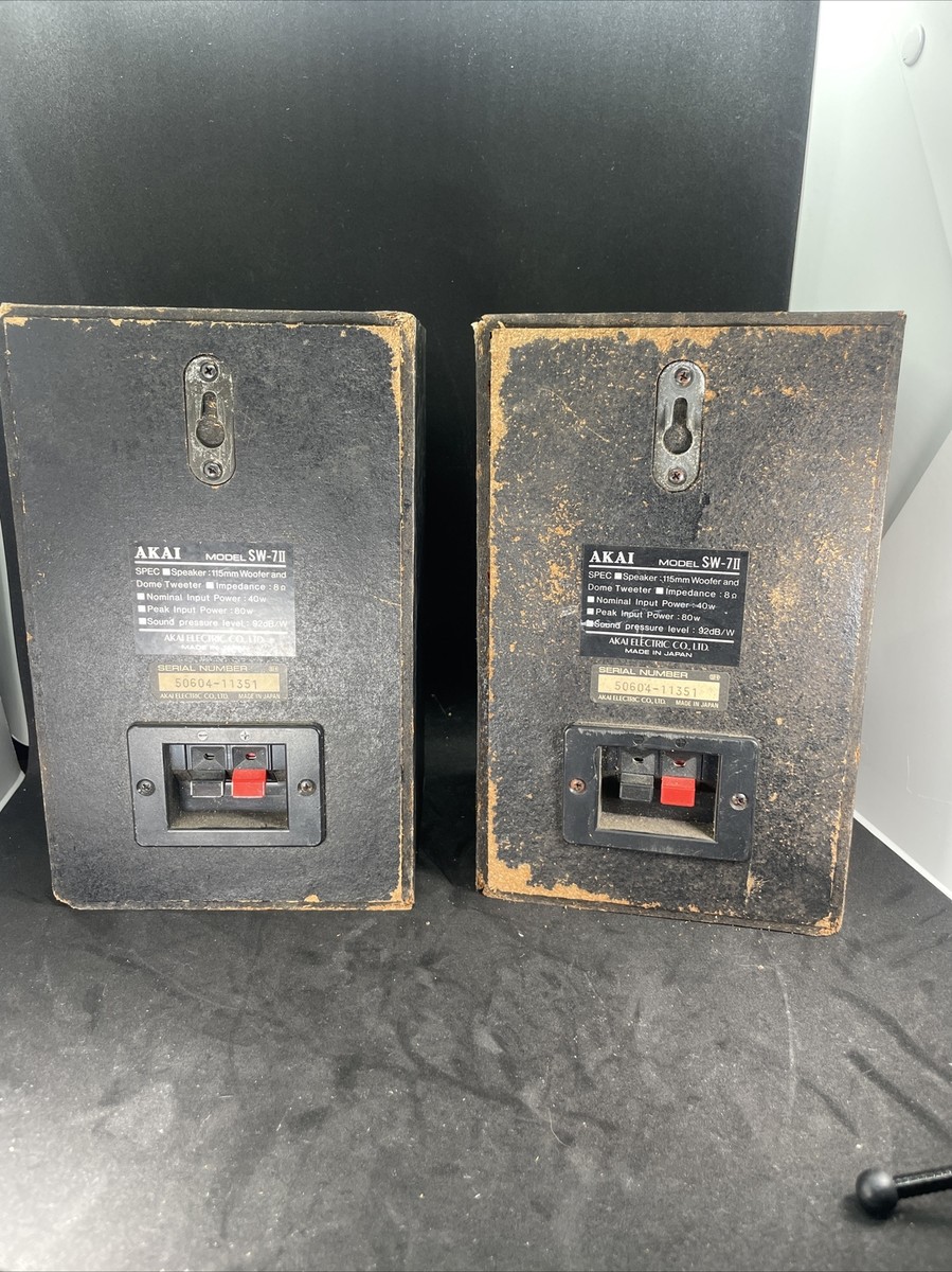 AKAI SW-7 II Speaker 2 Way System 80 Watts Vintage Working Good