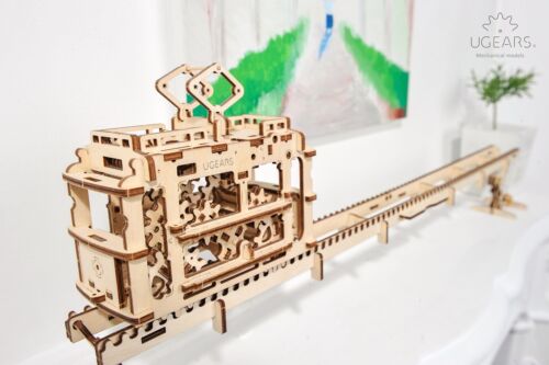 UGEARS TRAM ON RAILS 3D MECHANICAL WOODEN MODEL CRAFT BUILDING SET -refurbished - Picture 3 of 12