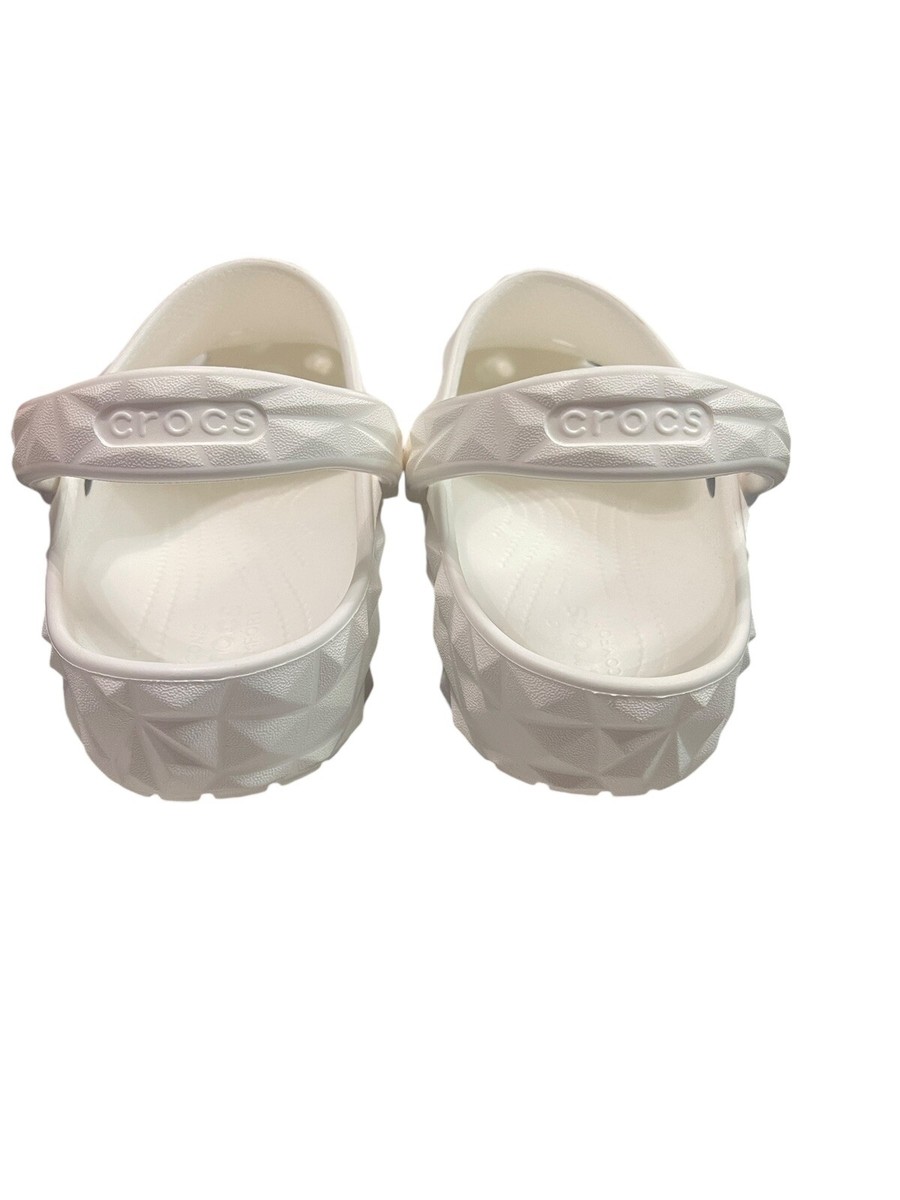 Crocs Unisex Adult Classic Geometric Clog Women's Size 11 Crocs Unisex Adult Classic Geometric Clog Women's Size 11