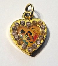 DISNEY SNOW WHITE  CUTE SMALL DISNEY SNOW WHITE HEART WITH RHINESTONS