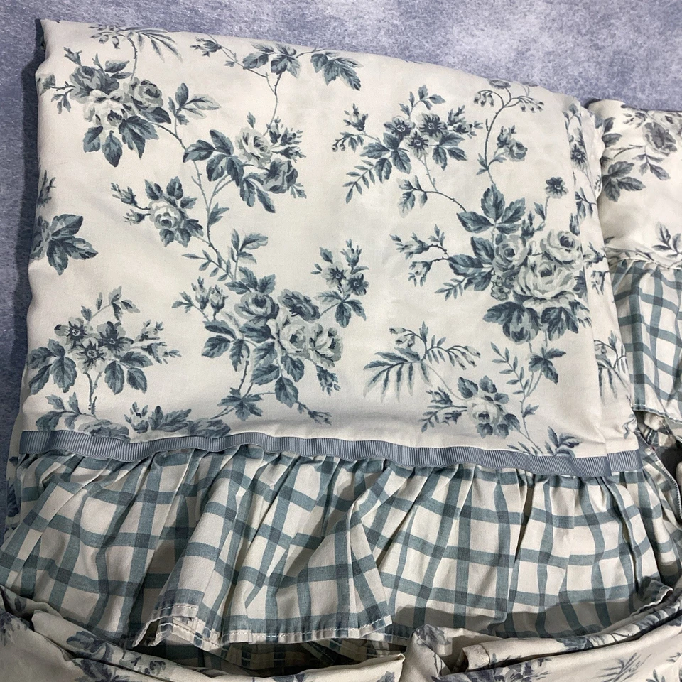 Waverly Full Flat Sheet & 4 Pillowcase Blue Floral w/ Check Ruffle & Ribbon Trim - Image 3 of 4