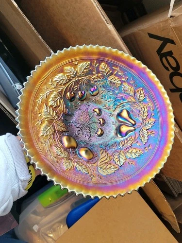 Pretty Stippled Purple Northwood Carnival Glass Three Fruits Pattern Plate