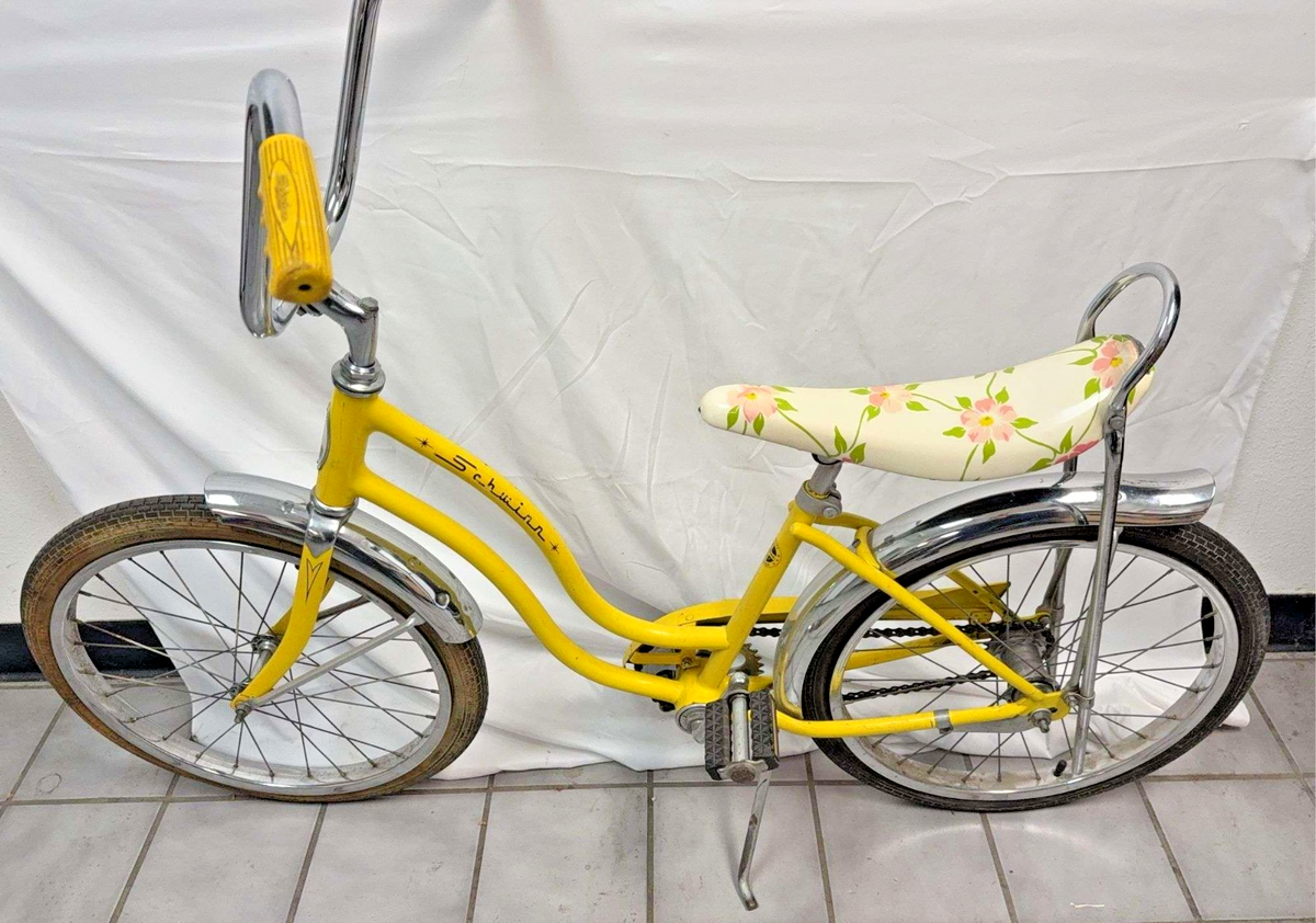 Vintage 1970s-80s Schwinn Yellow Sting-Ray Lil'Chik Bike Bicycle w