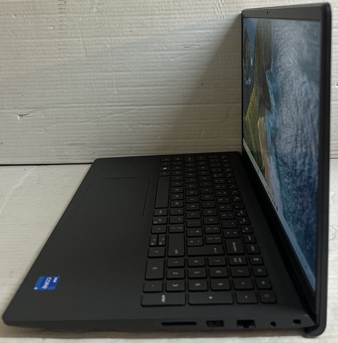 DELL Vostro 3520 Laptop 15.6" Intel i5-1235U, 8GB RAM, 256GB SSD - Win 11 - Picture 4 of 6
