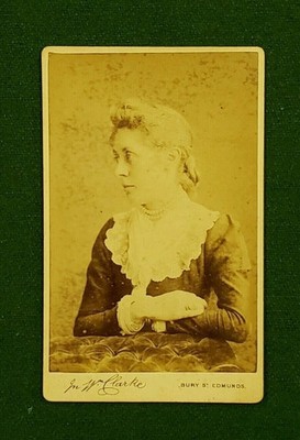 CDV39 Antique Vintage Carte de Visite CDV Photo Woman JW Clarke Bury St Edmunds