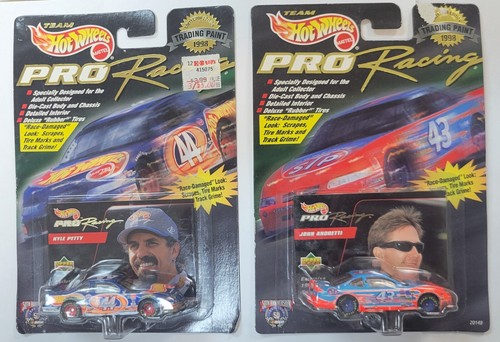 1998 Hot Wheels NASCAR Racing Trading Paint Collector Edition Lot of 2