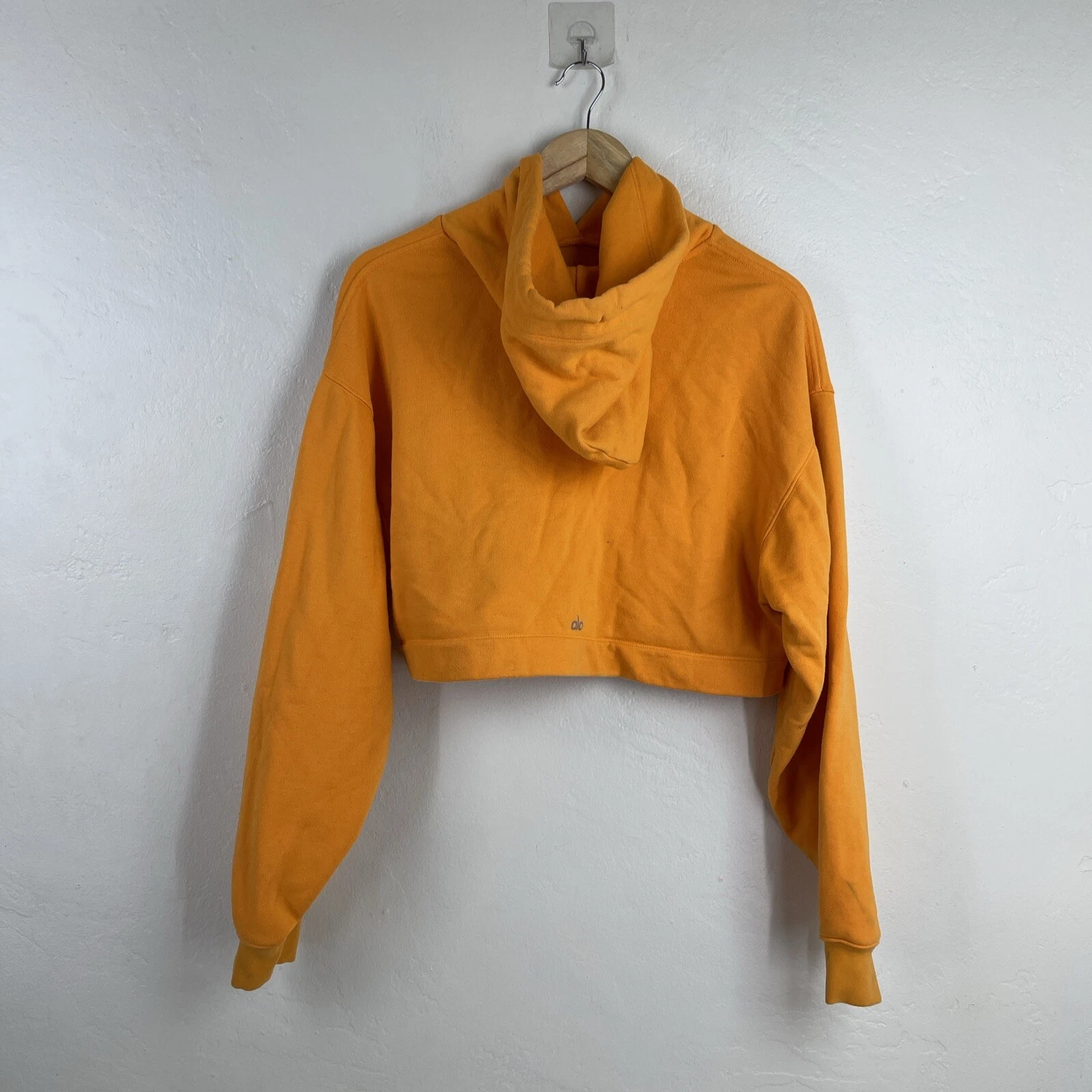 alo-yoga bae cropped activewear hoodie