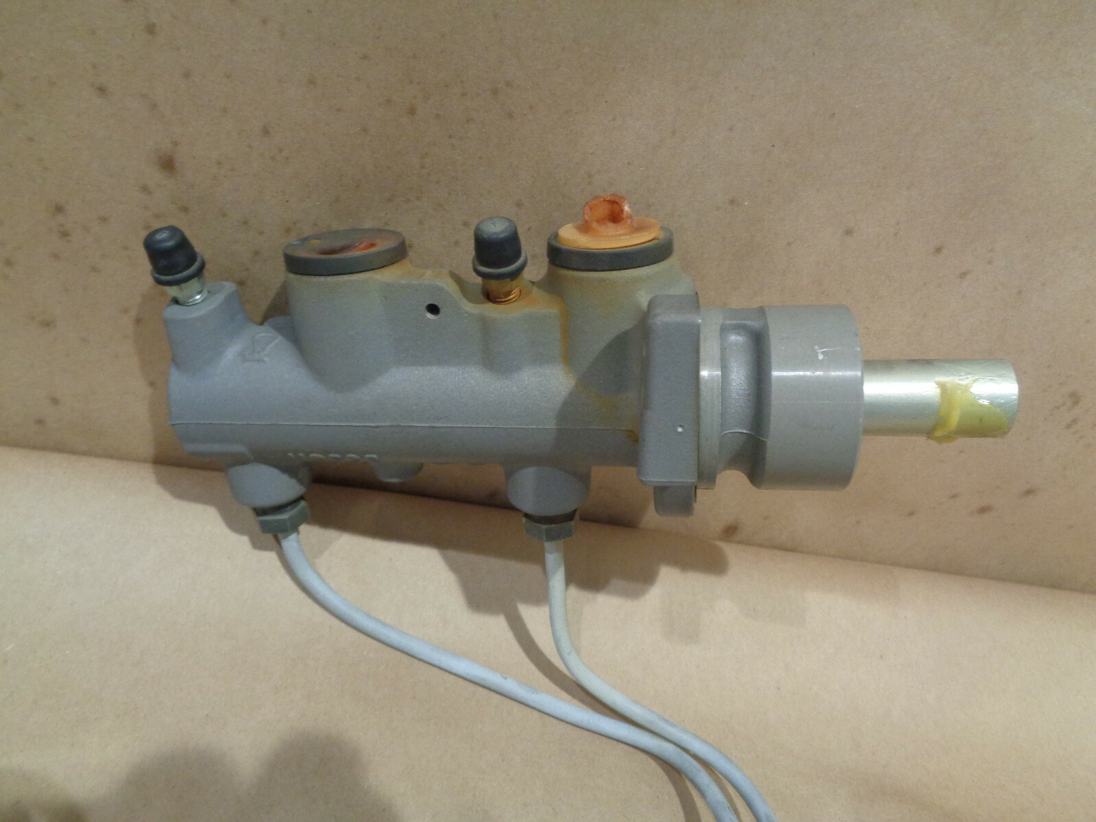 Ferrari 355 5.2 - Brake Master Cylinder With Brake Lines  P/N 171782