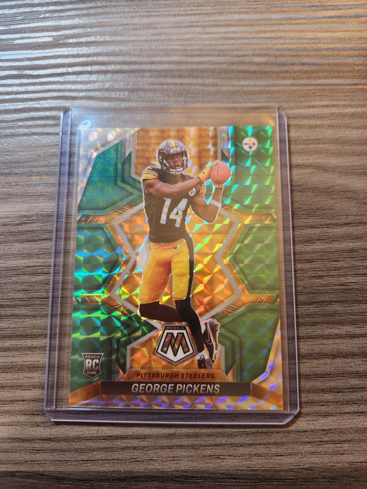 2022 Panini Mosaic - Rookies George Pickens #318 Green Mosaic Prizm (RC)