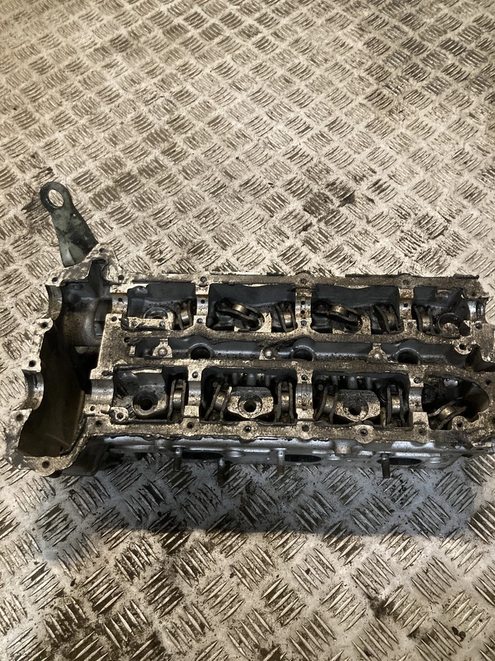 Cabezal motor lateral derecho MERCEDES-BENZ GL 320 CDI X164 6420163901 3,0 diésel Foto 2 de 4