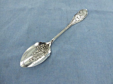 AN ANTIQUE STERLING SILVER JAM SPOON.SHEFFIELD  1904.
