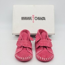 MINNETONKA Pink Front Strap Bootie Infant's Size 3 Leather Suede Baby Moccasins