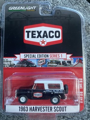 Greenlight Texaco Special Edition S1 1:64 1963 Int'l Harvester Scout Diecast