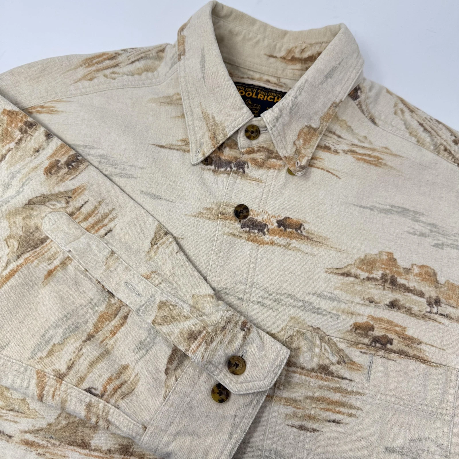Woolrich Shirt Mens Large Beige Western Wildlife LS Flannel Button Front