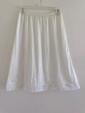 vintage Vanity Fair half slip with lace trim, white, S