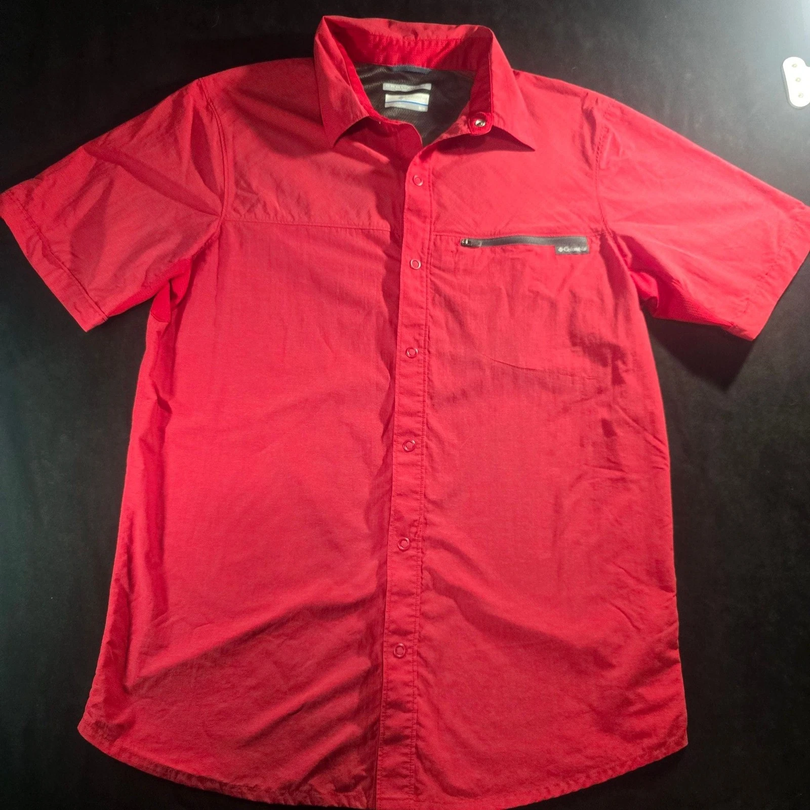 Columbia Men's Omni-Shade Short Sleeve Hiking Shirt Red Size Medium