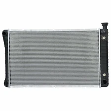 RAYTEN CU618 Radiator For Chevy GMC C K R V 88-95 4.3 V6 5.0 5.7 V8