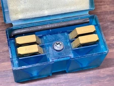 LOT of 4 NEW VARGUS VARDEX CARBIDE THREAD MILL INSERTS - 518UN Grade VSX