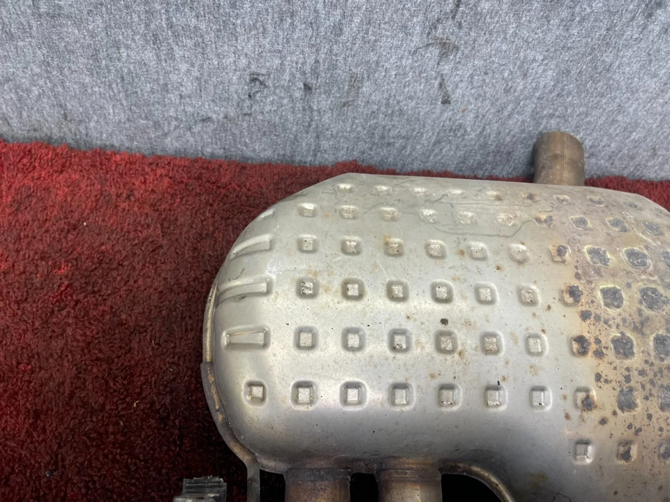 BMW 2010-2015 E84 X1 SECCIÓN TRASERA ESCAPE SILENCIADOR BARRIL OEM 78K Foto 4 de 4