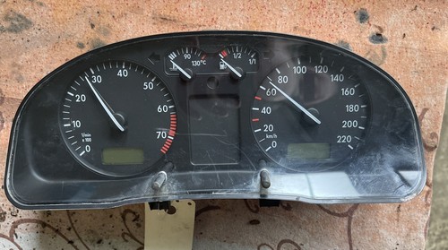 Passat 3B Tacho Tachometer Kombiinstrument 132107km 3B0919860