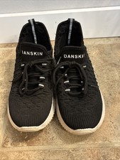 Danskin Girl's STUNT-G Lace Up Shoess Size 3 Black New In Box Memory Foam Vegan