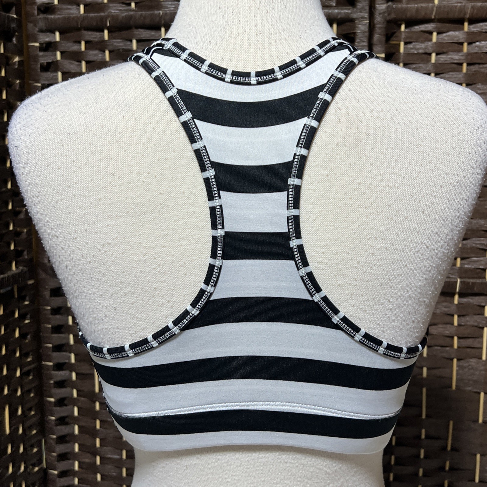 Nike Pro Women's Size Medium M Basic Sleeveless B… - image 8