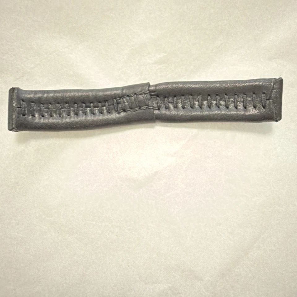 Correa inteligente de cuero artesanal de ocre 24 mm X 150 - cuero negro carbono y puntada Foto 3 de 4