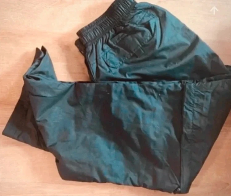 Mens Black Waterproof Trousers zip off lower leg to shorts sizes M, L, XL
Opens in a new window or t