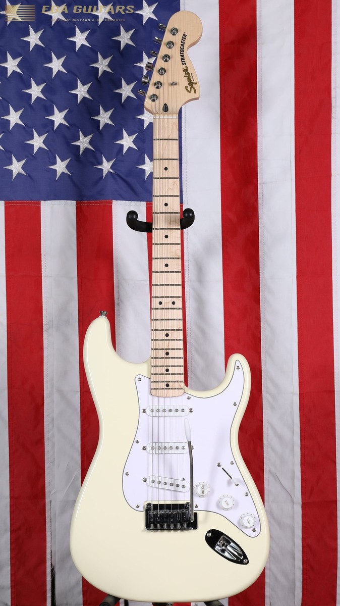 Squier Affinity Series Stratocaster with Maple Fretboard - Olympic
